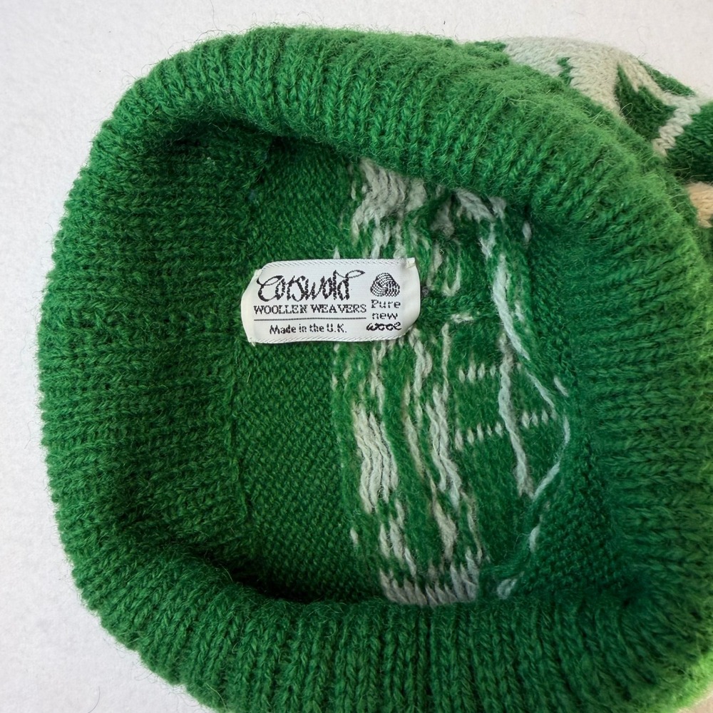 Kids Wool Beanie Cotswold Woolen Weavers Green Train Design - Picture 2 of 3